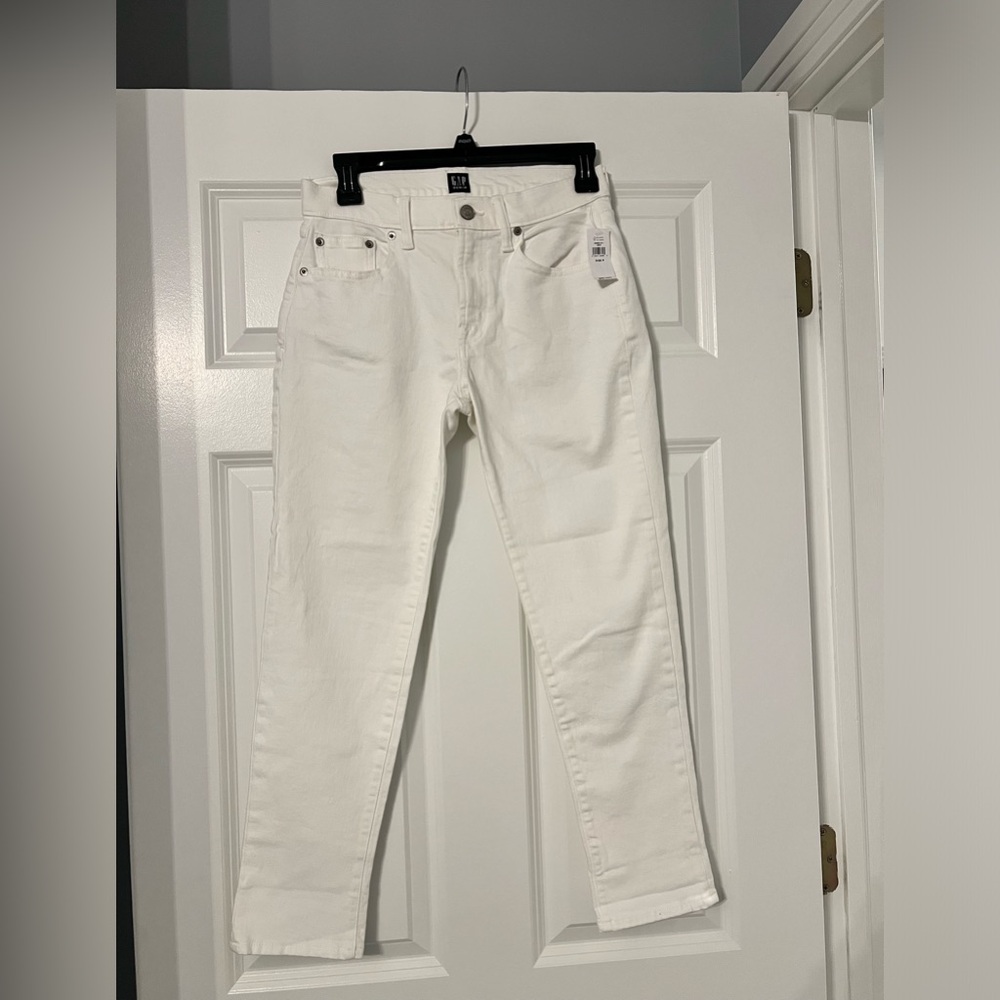Gap size 0/25 white girlfriend jeans NWT